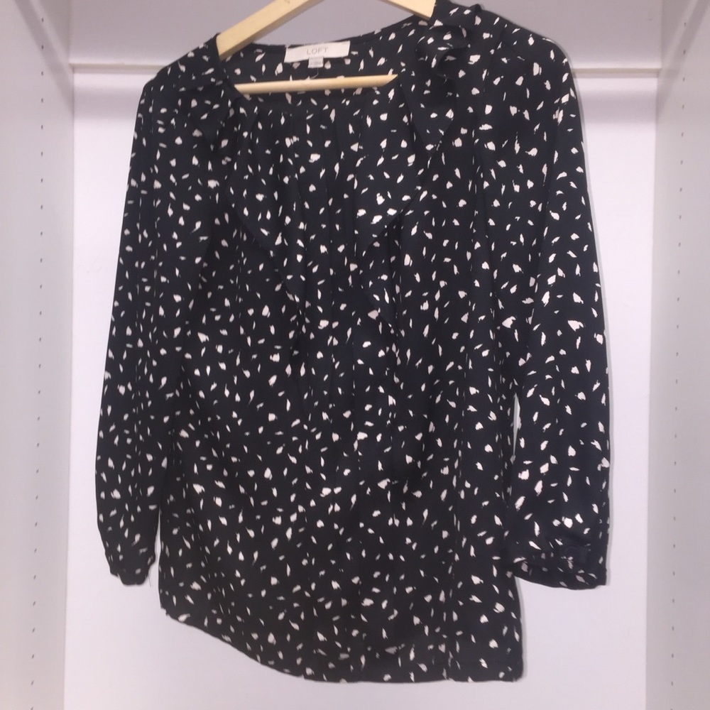 loft black with white specs ruffle blouse